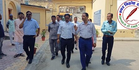 सड़क चौड़ीकरण के संबंध में स्थल का किया निरीक्षण !