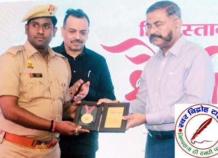 आरक्षी रवि सिंह को DGP ने शौर्य सम्मान से किया सम्मानित !