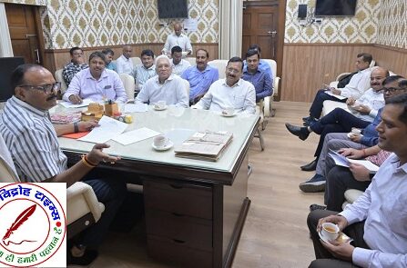 उत्तर प्रदेश के डिप्टी सीएम बृजेश पाठक की सचिवालय स्थित कार्यालय में बैठक संपन्न !