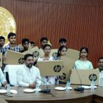 मा० राज्य मंत्री ने मुख्यमंत्री बाल सेवा (कॉविड-19) योजना अंतर्गत 31 लाभार्थियों को लैपटॉप किए वितरित !