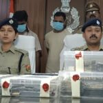 वाराणसी में डकैती का मुख्य आरोपी निलंबित !