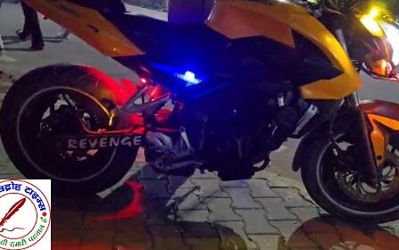 हाथ में हेलमेट टांगकर, नंबर प्लेट हटाकर, लाल नीली बत्ती जगमगाकर नैनीताल की सड़कों पर वाहन दौड़ना चालक को पड़ा महंगा, बाइक हुई सीज ! 180 लापरवाह चालकों के चालान, 06 वाहन सीज, 20 DL निरस्तीकरण !