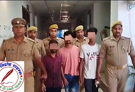 लाखों की चोरी करने वालो शातिर चोरों को गोरखनाथ पुलिस ने पहुचाया सलाखों के पीछे ! कबाड़ बीनने के बहाने कॉलोनियों में करते थे रेकी कर करते थे हाथ साफ !