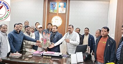नव वर्ष पर सीoडीoओo एवं डीoपीoआरoओo को कर्मचारियों ने दी बधाई !