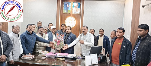 नव वर्ष पर सीoडीoओo एवं डीoपीoआरoओo को कर्मचारियों ने दी बधाई !