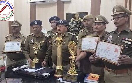 राज्य स्तरीय प्रादेशिक फल शाकभाजी एवं पुष्प प्रदर्शनी में जिला कारागार रहा अव्वल ! पुरस्कार मिलने से अभिभूत हुए जेलर डी. के. पांडेय !