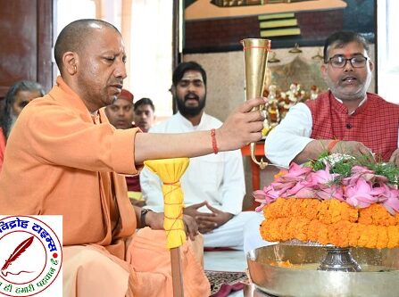 महाशिवरात्रि पर गोरखपुर मंदिर में पूजन-अर्चन करने पहुंचे CM योगी आदित्यनाथ !
