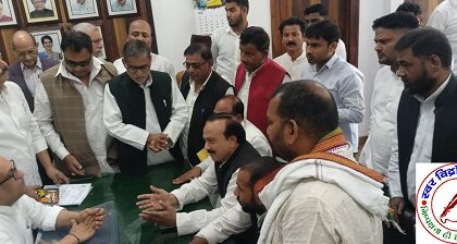 प्रतिनिधि मंडल पहुंचा लखनऊ प्रदेश कांग्रेस कार्यालय !