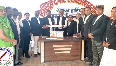 डिस्ट्रिक्ट बार एसोसिएशन सोनभद्र के वादकारी भवन के लिए पांच लाख मिला !