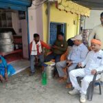 बहदुरी बाजार मेन रोड पर एक जर्जर आम का पेड़ वन विभाग द्वारा कटवाया गया !