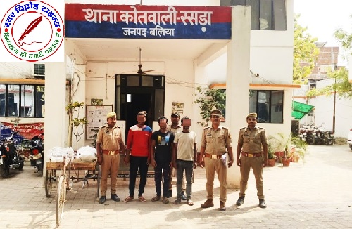 थाना रसड़ा पुलिस द्वारा दिनांक 02.04.2025 को थाना स्थानीय पर पंजीकृत मु0अ0सं0 136/2025 धारा 303(2), 317(2) BNS से सम्बन्धित कबाड़ की दुकान के सामने से चोरी गया ठेला व लोहे का कबाड़ बरामद ।
