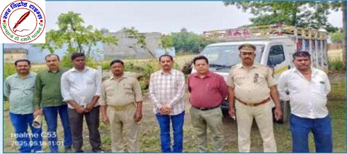 अवैध लकड़ी लदी पिकअप वाहन से वसूला एक लाख रुपये जुर्माना !
