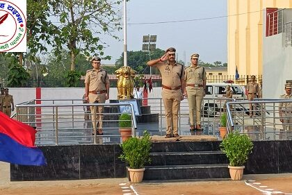 पुलिस उपमहानिरीक्षक ने किया गोरखपुर पुलिस लाइन का वार्षिक निरीक्षण !