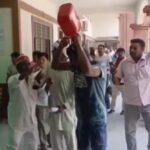 फरेंदा तहसील में युवक ने ज्वलनशील पदार्थ छिड़क कर किया आत्मदाह का प्रयास !