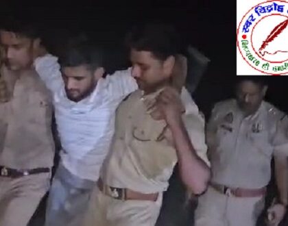 रसड़ा पुलिस एवं अभियुक्त में फायरिंग !
