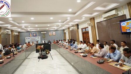 जिला स्तरीय संवेदीकरण कार्यक्रम गांधी सभागार कलेक्ट्रेट पीलीभीत में संपन्न ! भारतीय मानक एवं उपभोक्ता अधिकारों पर विशेष संवाद ! जिलाधिकारी एवं अपर जिलाधिकारी के मार्गदर्शन में सफल आयोजन !