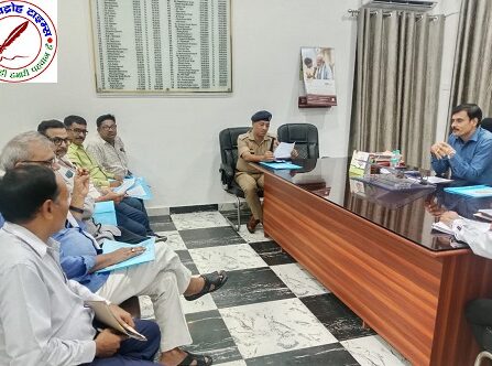 DM ने जिला प्रशासन और प्रेस के बीच मधुर सम्बन्ध बनाए रखने के उद्देश्य से गठित जिला स्तरीय स्थायी समिति की हुई बैठक !
