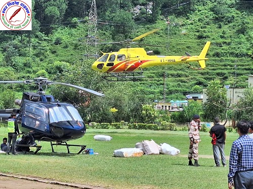 हेलिकॉप्टरों के माध्यम से संचालित राहत अभियान का सिलसिला जारी !
