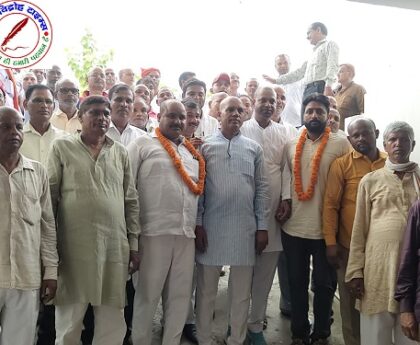 साहू समाज की आयोजित हुई अहम बैठक ! कृष्णा गुप्ता फरेंदा से राम गणेश गुप्ता पनियारा से बने ब्लॉक अध्यक्ष !