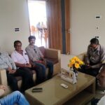 एनयूजे पत्रकार संगठन के सदस्यों ने विधायक से मिल कर व्यक्त किया आभार ! चुनार विधायक अनुराग सिंह के द्वारा चुनार में पत्रकार भवन के लिए DM को पत्र प्रेषित किया !