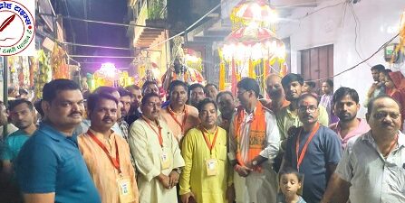 चुनार नगर में निकली राम बारात पर पुष्प वर्षा कर हुआ स्वागत !