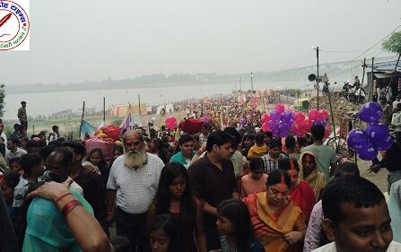 भगवान भास्कर को अर्घ्य देकर पुत्र के दीर्घायु सुख समृद्ध की कामना !