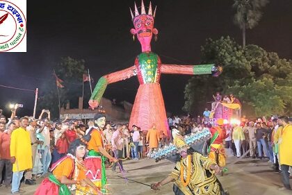 राम द्वारा रावण का वध करते ही जय श्री राम के उद्घोष से गुंज उठा लंका मैदान ! पुतला दहन के दौरान भारी मात्रा में कि गई आतिशबाजी !