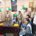 बाबे के पब्लिक इंटर कॉलेज की होनहार छात्रा शशी राठौर बनी एक दिन की थाना प्रभारी !