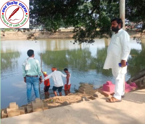 सभासद ने छठ घाट पर साफ सफाई का किया निरीक्षण !