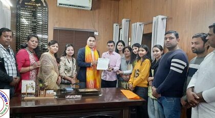 एक समाज श्रेष्ठ समाज संस्था नें पुरुष आयोग एवं पुरुष कल्याण मंत्रालय बनाने के लिए प्रधानमंत्री नरेन्द्र मोदी जी को ज्ञापन भेजा !