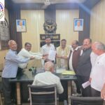 ओबरा उप-जिलाधिकारी के माध्यम से सौंपा ज्ञापन !