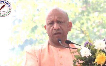 गोरखपुर में सीएम योगी ने किया बड़ा एलान ! यूपी के सभी स्कूलों में ‘वंदे मातरम्’ का गायन किया जाएगा अनिवार्य !