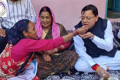 CM धामी ने आपदा से प्रभावित परिवारों से भेंटवार्ता की तथा राहत एवं पुनर्निर्माण कार्यों की स्थलीय समीक्षा की !