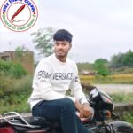 ट्रेन की चपेट में आने से छात्र की मौत !