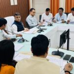 मतदाता सूची को शुद्ध और पारदर्शी बनाने की तैयारी तेज ! वाराणसी में निर्वाचन पुनरीक्षण को लेकर राजनीतिक दलों के साथ अहम बैठक !