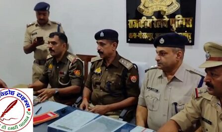 चुनाव से पहले काले धन की बड़ी खेप पकड़ी गई ! गोरखपुर जीआरपी ने वैशाली एक्सप्रेस से पकड़ा युवक, एक करोड़ रुपये की नकदी बरामद, आयकर विभाग जांच में जुटा !