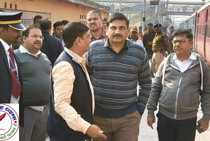 महाप्रबंधक/उत्तर मध्य रेलवे प्रयागराज चुनार–चोपन दोहरीकरण परियोजना एवं स्टेशन पर विकास कार्यों का किया निरीक्षण ! ₹1423.96 करोड़ की लागत से परियोजना का क्रियान्वयन !