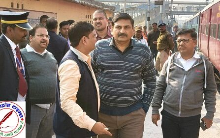 महाप्रबंधक/उत्तर मध्य रेलवे प्रयागराज चुनार–चोपन दोहरीकरण परियोजना एवं स्टेशन पर विकास कार्यों का किया निरीक्षण ! ₹1423.96 करोड़ की लागत से परियोजना का क्रियान्वयन !